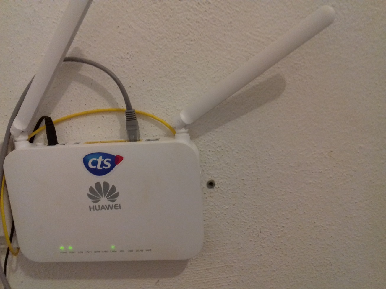 Huawei_router1.jpg