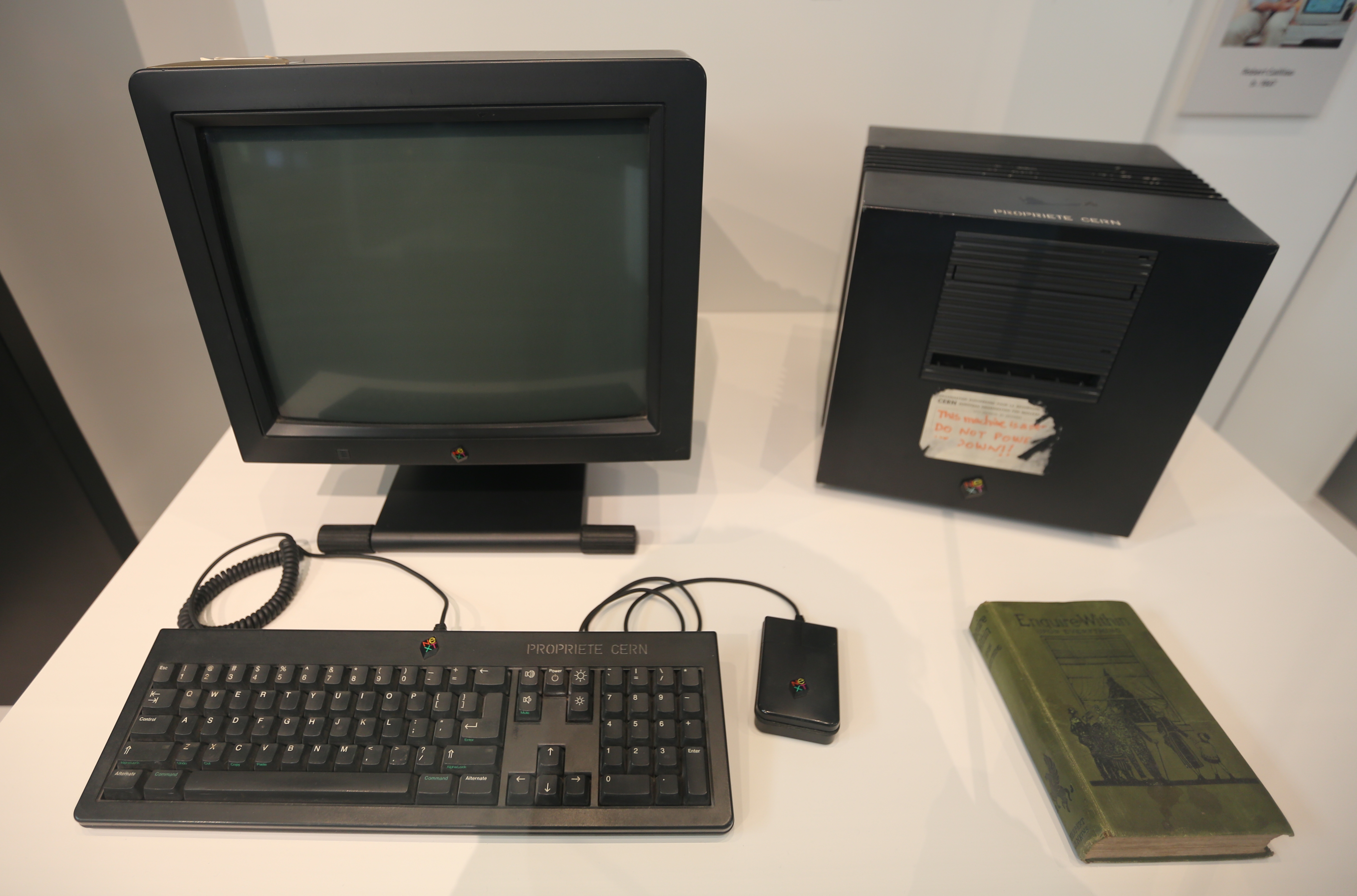 NeXTcube_first_webserver.JPG